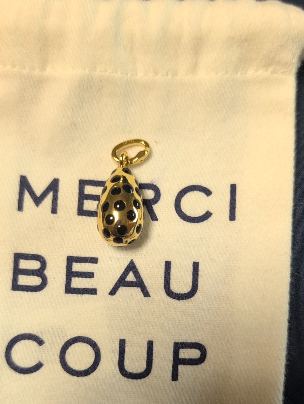 New Clare V. Charm